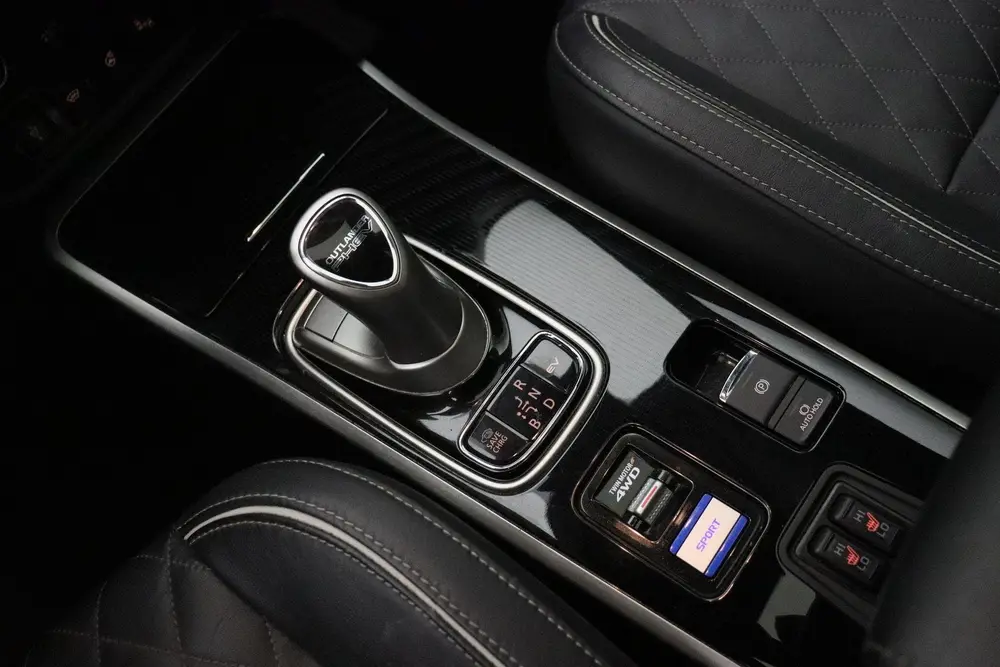 Mitsubishi Outlander 2.4 PHEV S-Edition 4WD 2019 | Navigatie uit 2019, foto 16