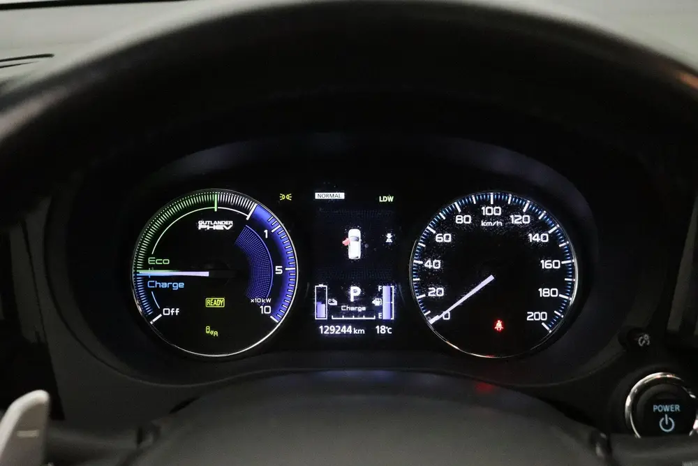 Mitsubishi Outlander 2.4 PHEV S-Edition 4WD 2019 | Navigatie uit 2019, foto 20