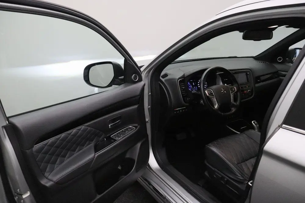 Mitsubishi Outlander 2.4 PHEV S-Edition 4WD 2019 | Navigatie uit 2019, foto 5