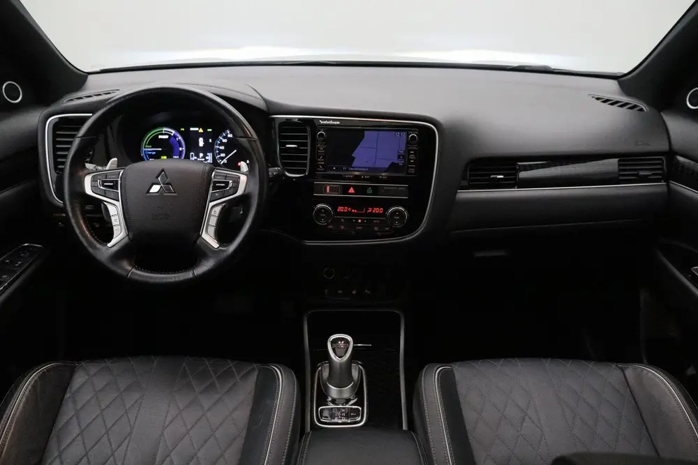Mitsubishi Outlander 2.4 PHEV S-Edition 4WD 2019 | Navigatie uit 2019, foto 9