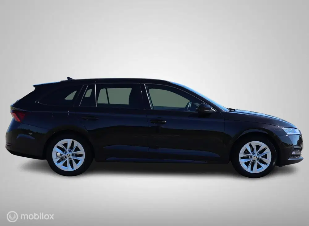 Skoda Octavia TSI 110 PK H6 Sport Zwarte Hemel uit 2021, foto 8