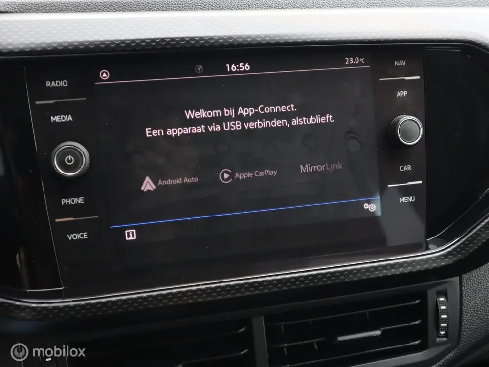 Volkswagen T-Cross 1.0 TSI Life NaviCarplay|Adaptive Cruise| uit 2021, foto 17