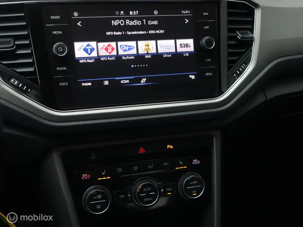 Volkswagen T-Roc TSI 110 PK H6 Style Navigatie|Stoelverw|Ada uit 2022, foto 15