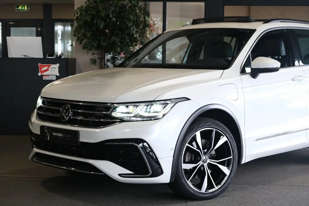 Volkswagen Tiguan 1.4 TSI eHybrid 2x R-Line 245PK Pano Led N uit 2021, foto 15