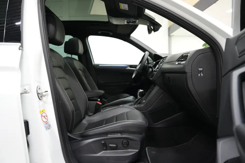 Volkswagen Tiguan 1.5 TSI R-Line * Pano - Leder - Memory - I uit 2021, foto 19