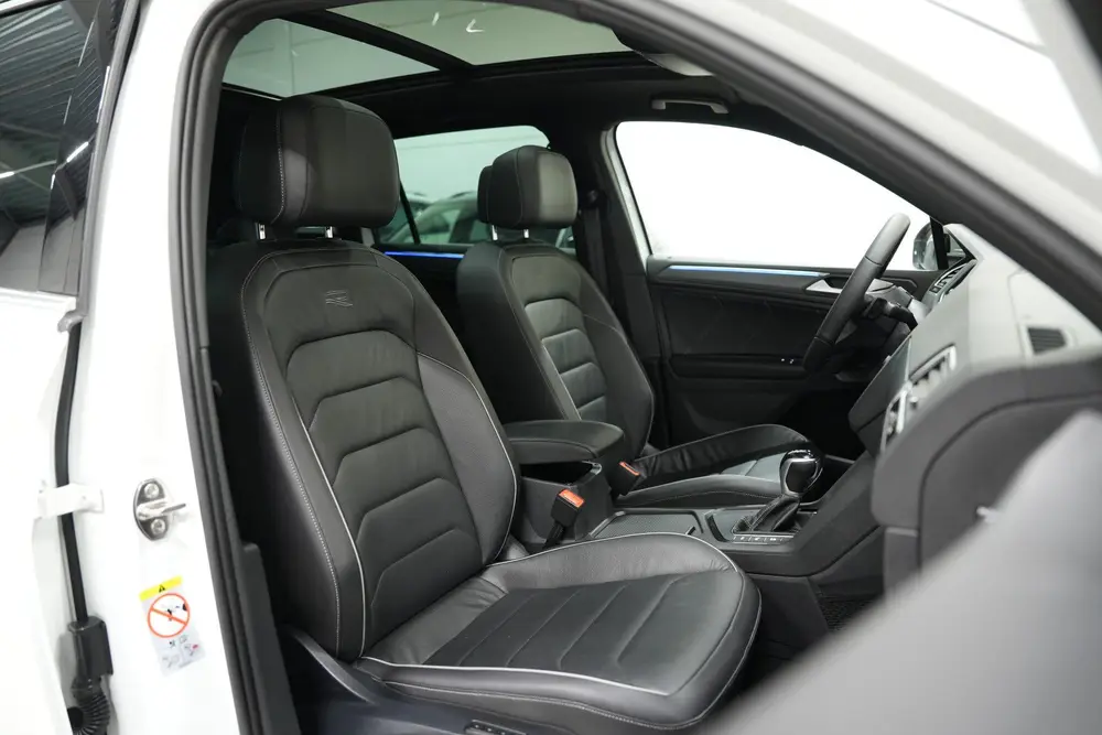 Volkswagen Tiguan 1.5 TSI R-Line * Pano - Leder - Memory - I uit 2021, foto 20