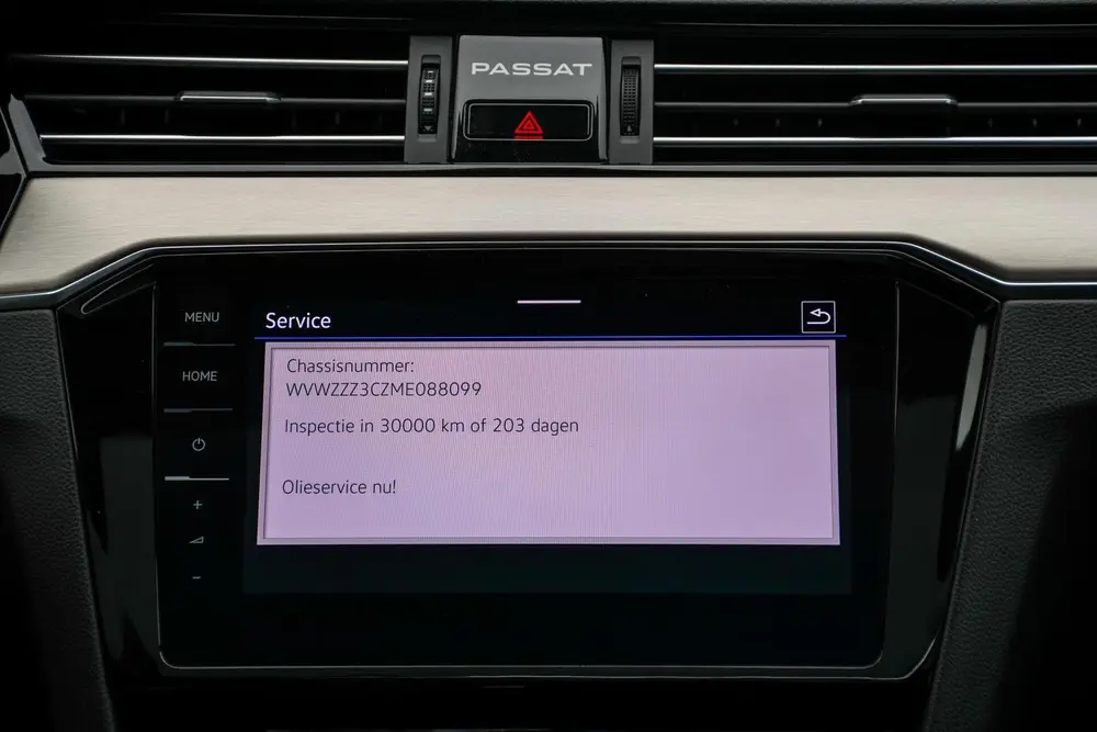 Volkswagen Passat Variant 1.5 TSI Pano Trekhaak R-line Carpl uit 2021, foto 18