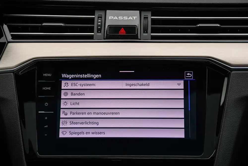 Volkswagen Passat Variant 1.5 TSI Pano Trekhaak R-line Carpl uit 2021, foto 19