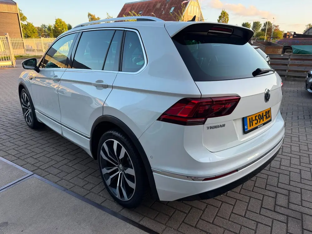 Volkswagen Tiguan 1.5 TSI ACT Highline Business R-Line / Pan uit 2020, foto 11