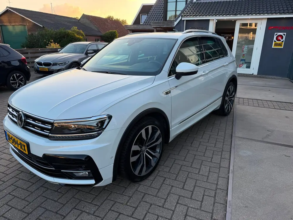 Volkswagen Tiguan 1.5 TSI ACT Highline Business R-Line / Pan uit 2020, foto 12