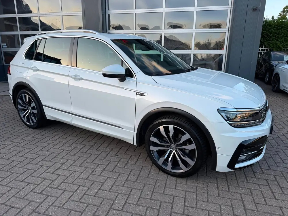 Volkswagen Tiguan 1.5 TSI ACT Highline Business R-Line / Pan uit 2020, foto 6