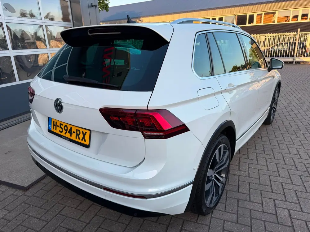 Volkswagen Tiguan 1.5 TSI ACT Highline Business R-Line / Pan uit 2020, foto 9