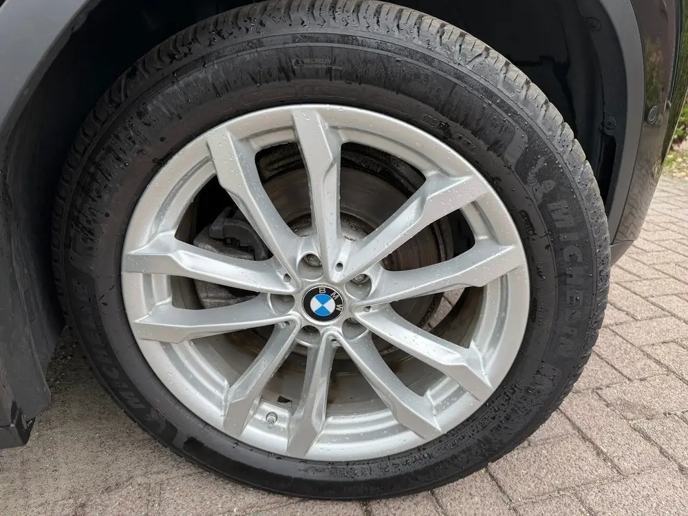 BMW X4 XDrive20i High Executive uit 2020, foto 7
