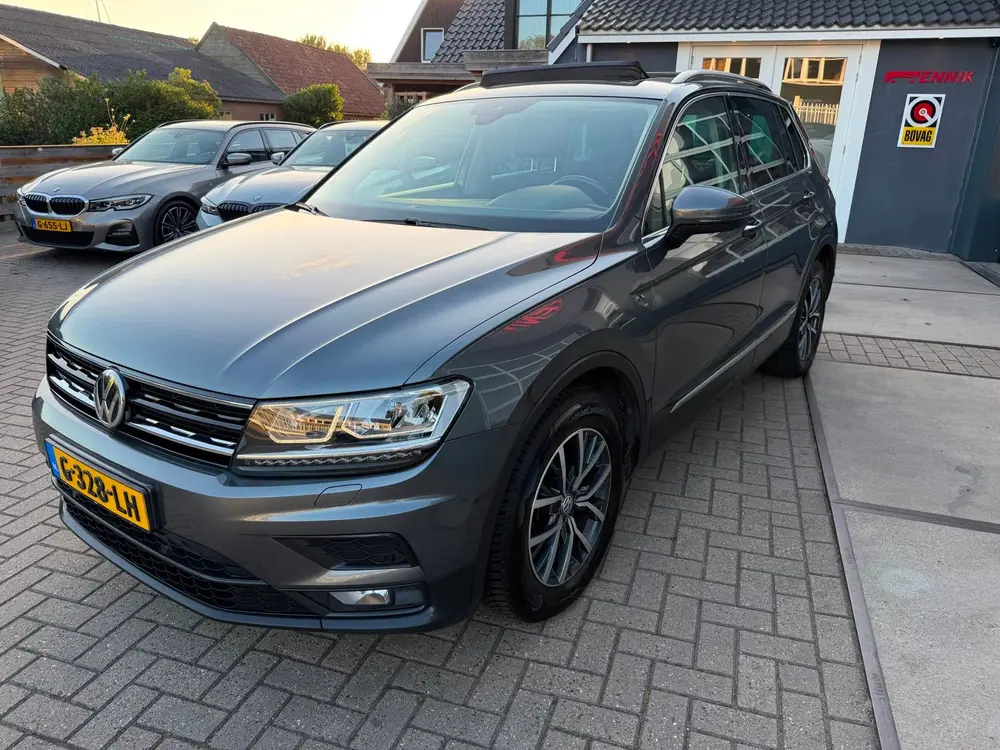 Volkswagen Tiguan 1.5 TSI ACT Highline Business R / Pano / 2 uit 2019, foto 11