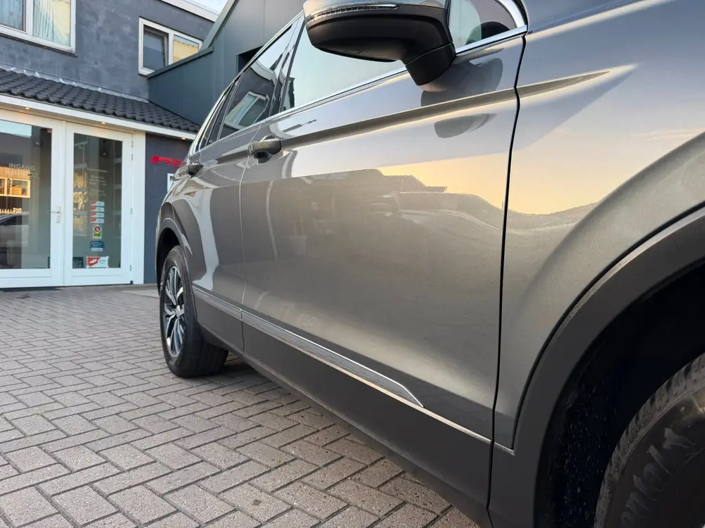Volkswagen Tiguan 1.5 TSI ACT Highline Business R / Pano / 2 uit 2019, foto 16