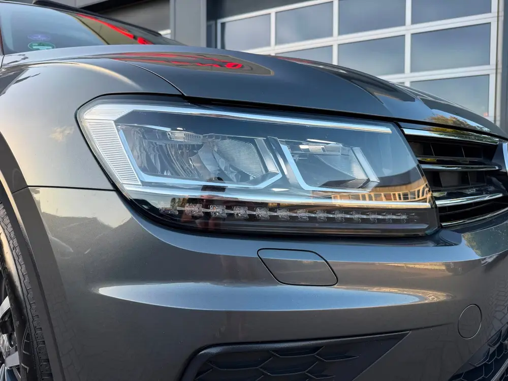 Volkswagen Tiguan 1.5 TSI ACT Highline Business R / Pano / 2 uit 2019, foto 17
