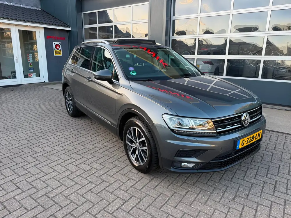 Volkswagen Tiguan 1.5 TSI ACT Highline Business R / Pano / 2 uit 2019, foto 2
