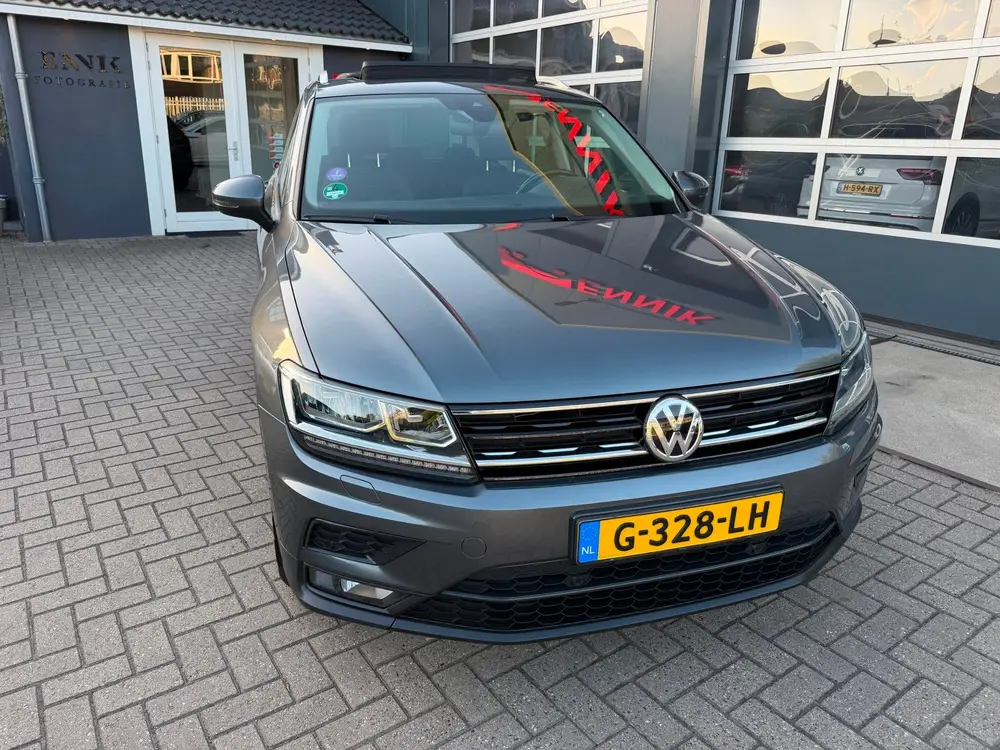 Volkswagen Tiguan 1.5 TSI ACT Highline Business R / Pano / 2 uit 2019, foto 3