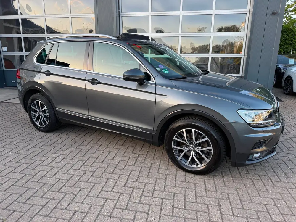 Volkswagen Tiguan 1.5 TSI ACT Highline Business R / Pano / 2 uit 2019, foto 5