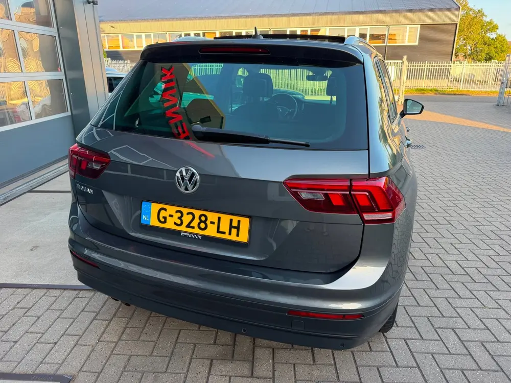 Volkswagen Tiguan 1.5 TSI ACT Highline Business R / Pano / 2 uit 2019, foto 8
