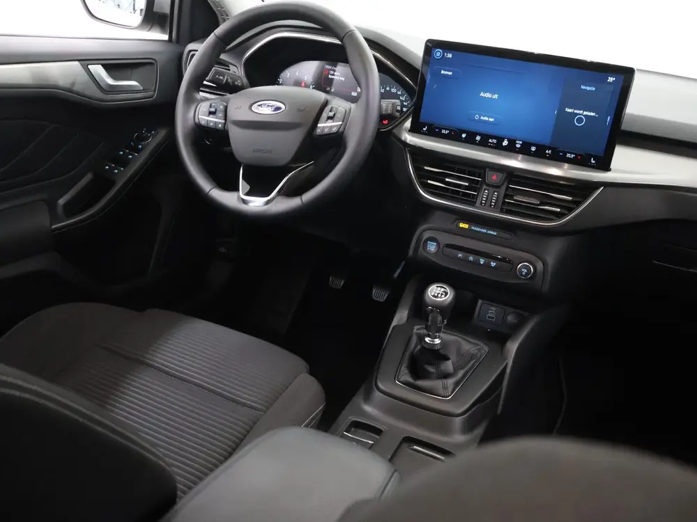 Ford Focus 1.0 EcoBoost Hybrid Titanium uit 2025, foto 9