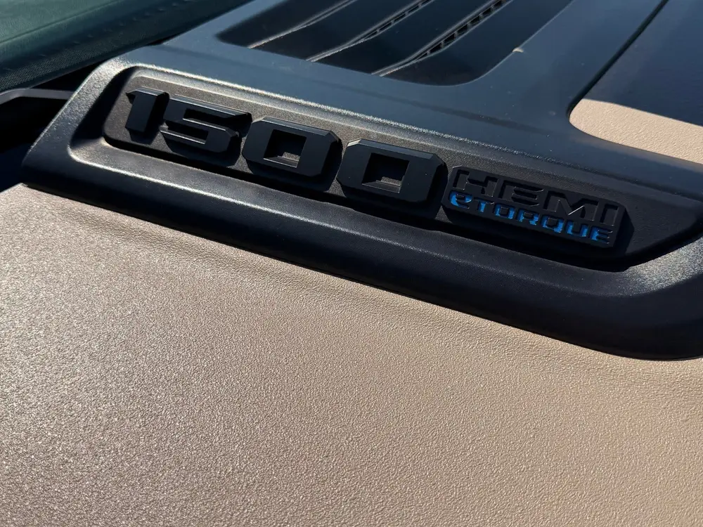 Dodge Ram 1500 5.7 V8 4x4 Crew Cab ,TAUPE , VERHOOGD , GT uit 2022, foto 13
