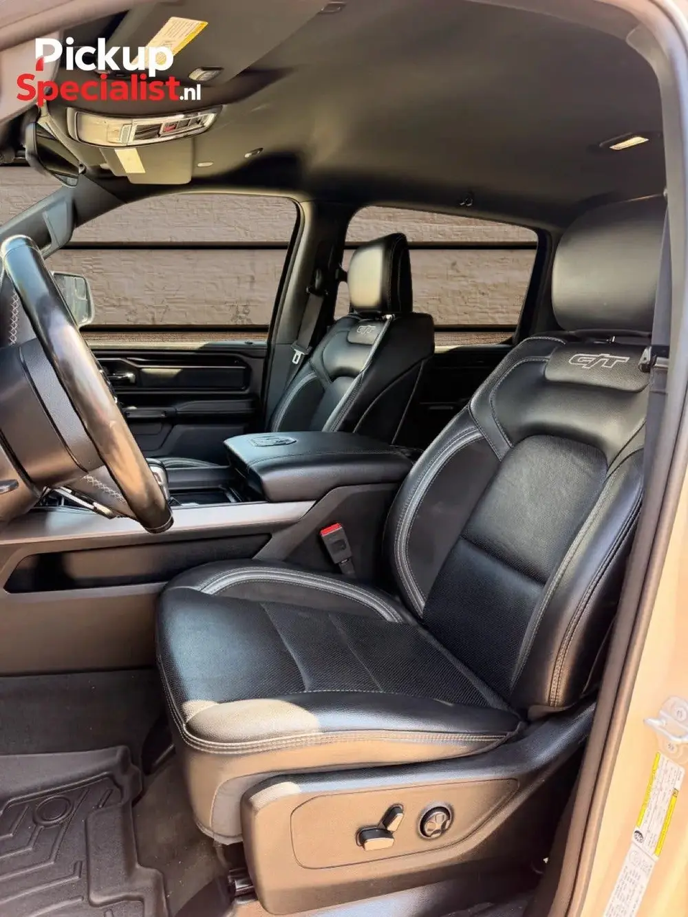 Dodge Ram 1500 5.7 V8 4x4 Crew Cab ,TAUPE , VERHOOGD , GT uit 2022, foto 6
