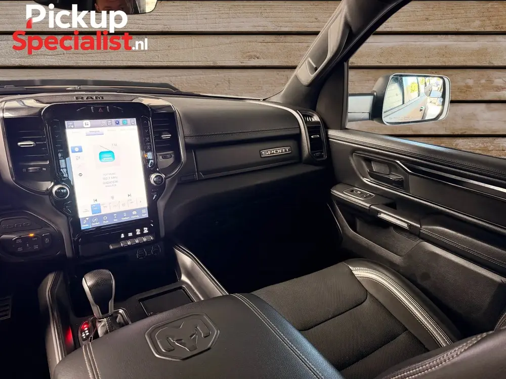 Dodge Ram 1500 5.7 V8 4x4 Crew Cab ,TAUPE , VERHOOGD , GT uit 2022, foto 8