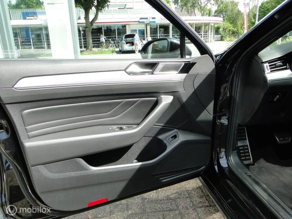 Volkswagen Passat Variant 2.0 benzine automaat, 187.990 uit 2019, foto 9