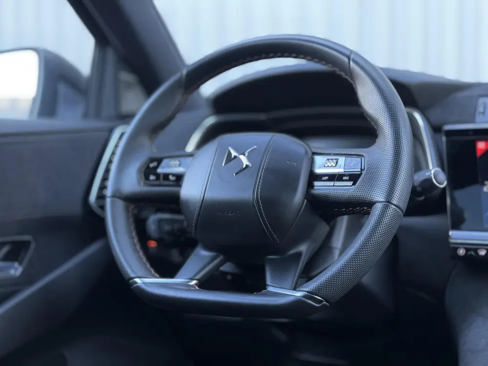 DS Automobiles DS 7 DS 7 1.6 PHEV 360 4x4 E-Tense Performance uit 2022, foto 13
