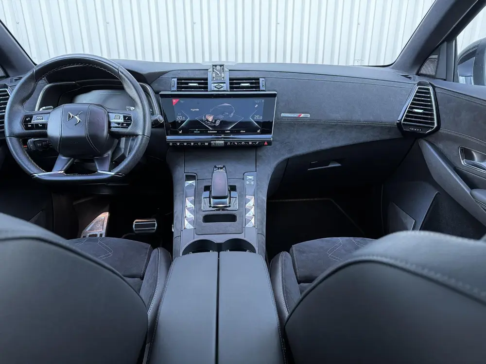 DS Automobiles DS 7 DS 7 1.6 PHEV 360 4x4 E-Tense Performance uit 2022, foto 14
