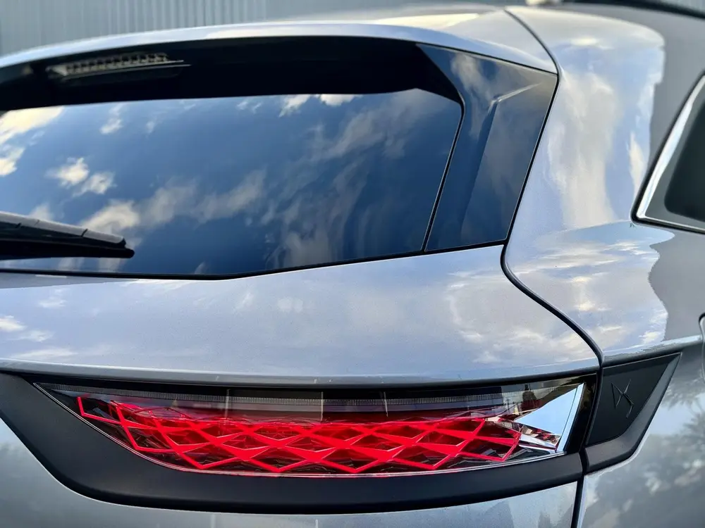 DS Automobiles DS 7 DS 7 1.6 PHEV 360 4x4 E-Tense Performance uit 2022, foto 8