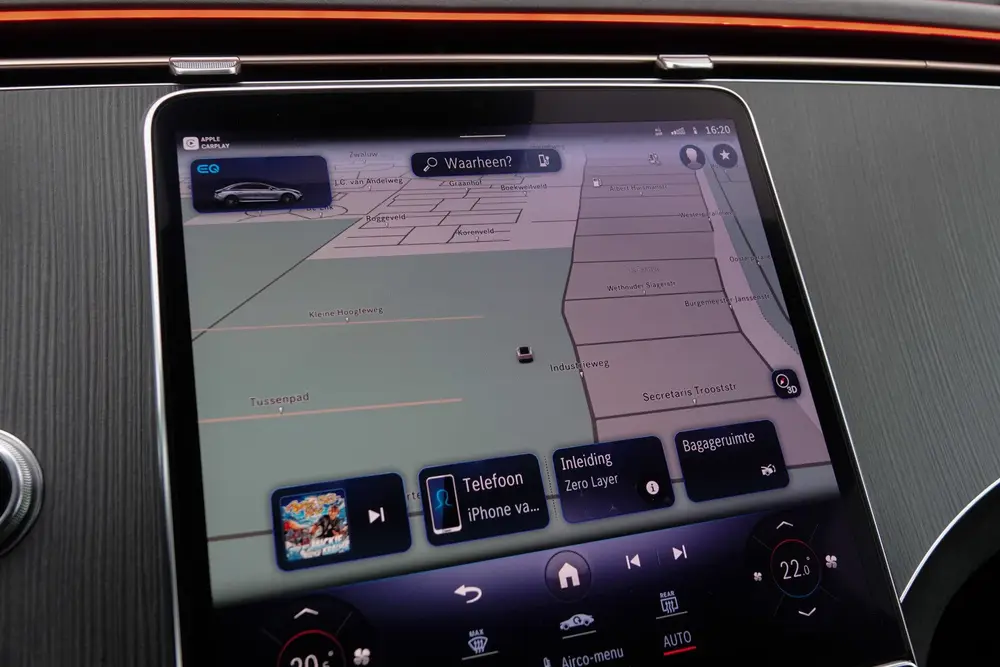 Mercedes-Benz EQE 350+ Long Range uit 2022, foto 12
