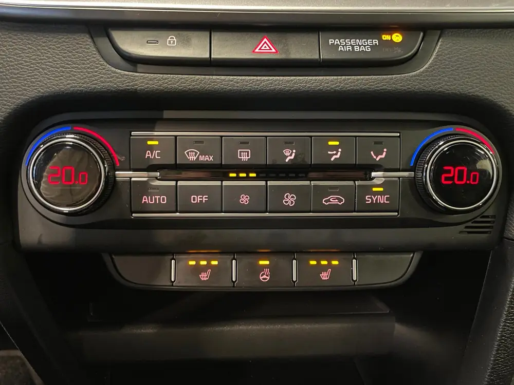 Kia Ceed 1.0 T-GDi DynamicLine uit 2023, foto 12