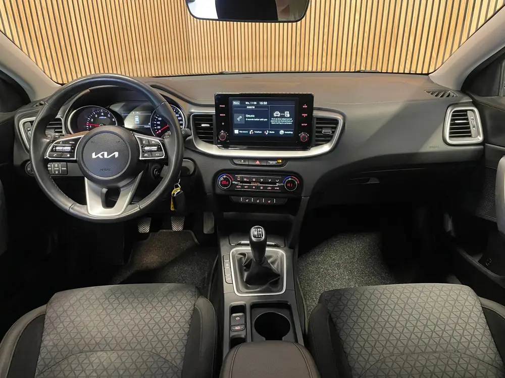 Kia Ceed 1.0 T-GDi DynamicLine uit 2023, foto 7