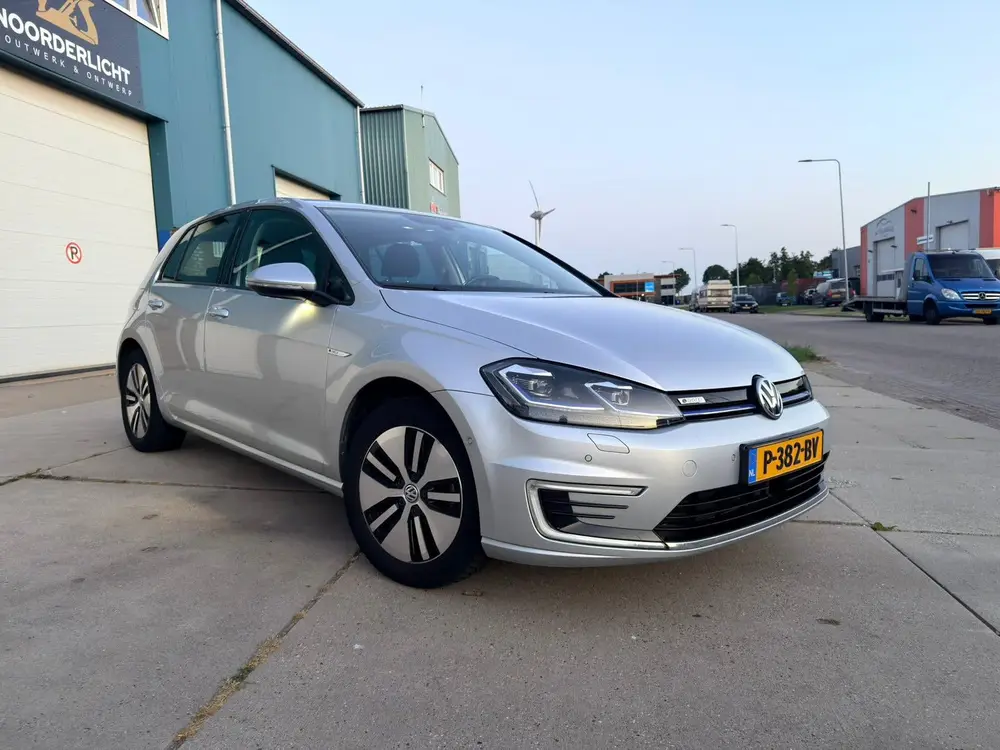 Volkswagen GOLF e-Golf | Warmtepomp | CCS | Camera | CarPlay uit 2019, foto 14
