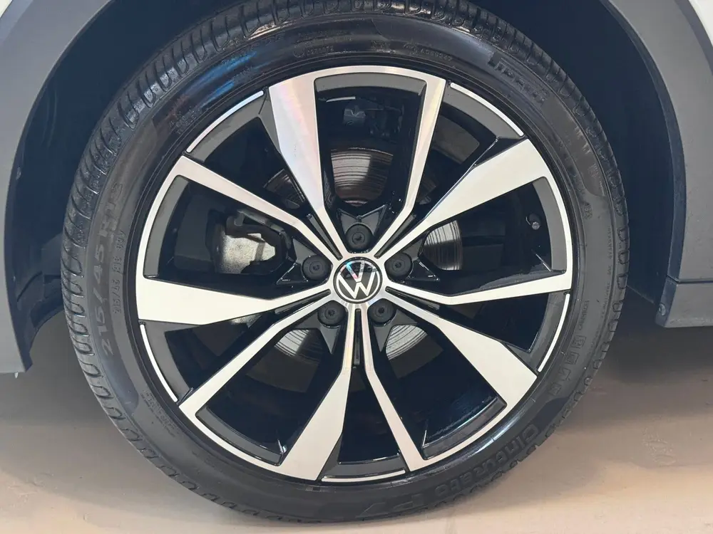 Volkswagen T-Cross 1.5 TSI 3X R-Line | IQ LIGHT | CAM | KEYL uit 2024, foto 10
