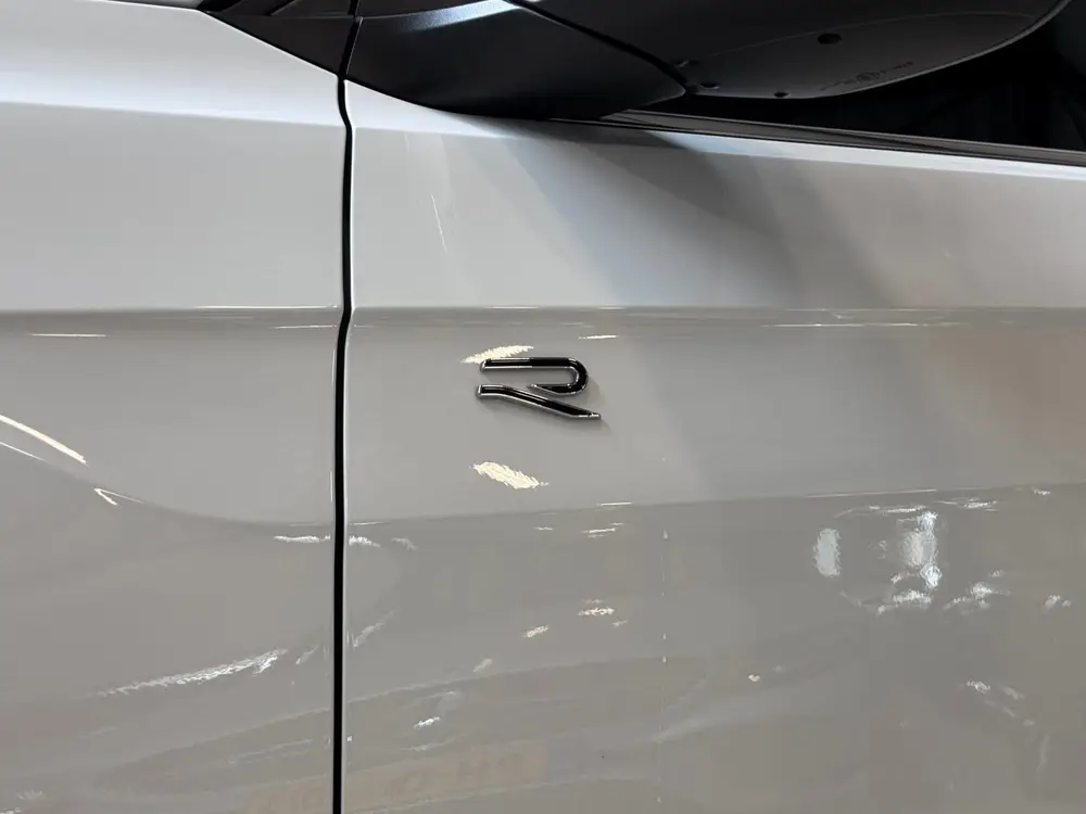 Volkswagen T-Cross 1.5 TSI 3X R-Line | IQ LIGHT | CAM | KEYL uit 2024, foto 11