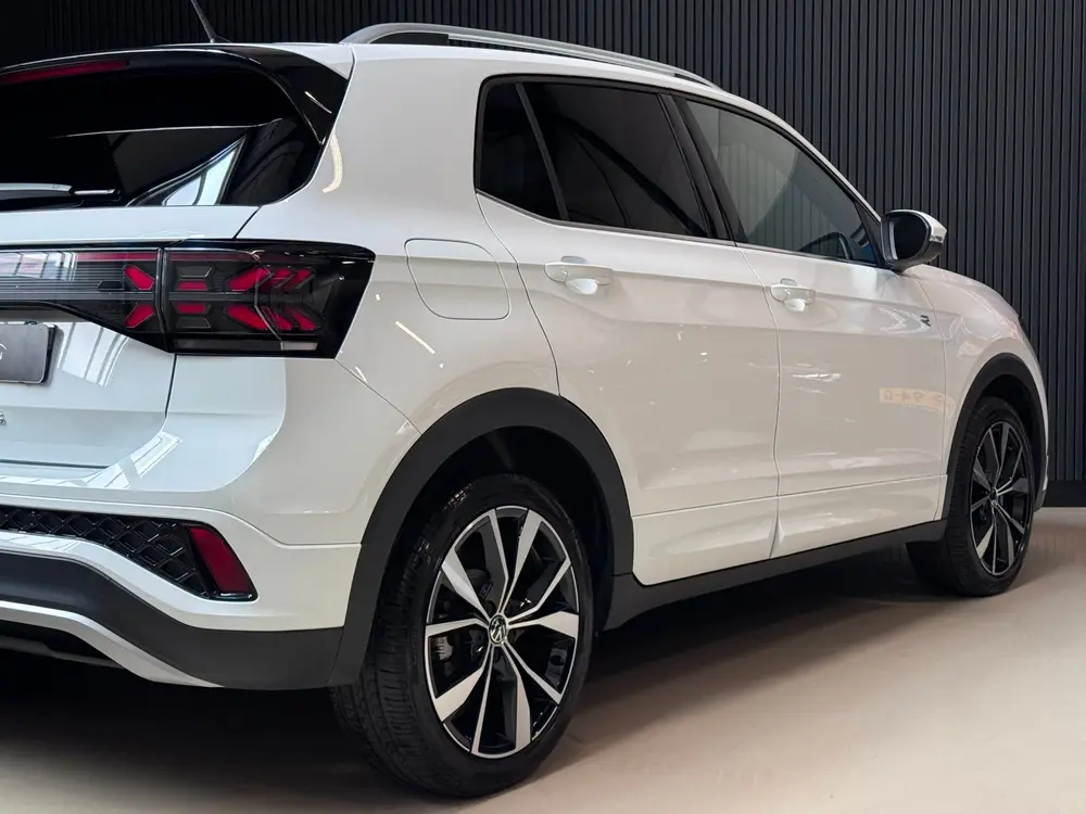 Volkswagen T-Cross 1.5 TSI 3X R-Line | IQ LIGHT | CAM | KEYL uit 2024, foto 4