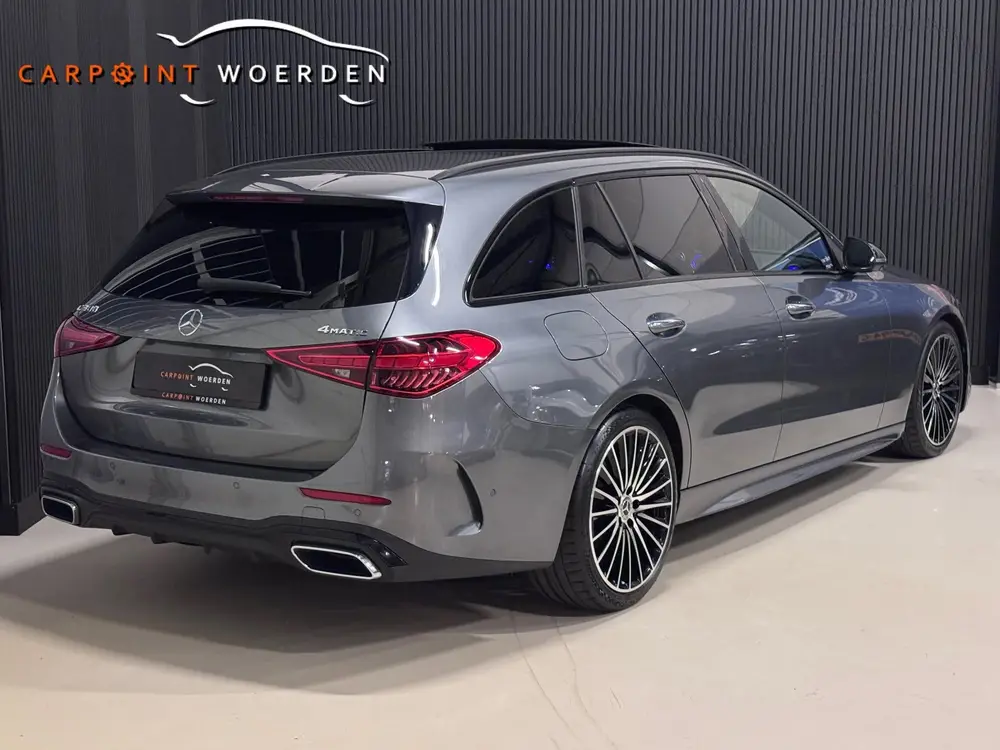 Mercedes-Benz C-Klasse 300 4MATIC AMG PANO uit 2022, foto 2