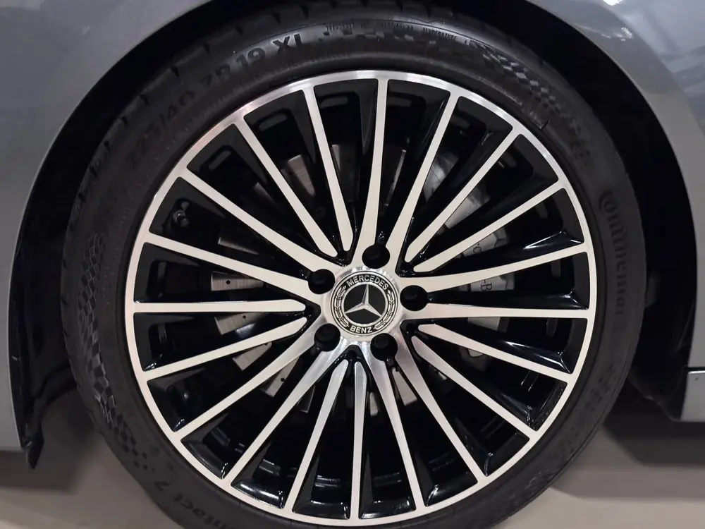 Mercedes-Benz C-Klasse 300 4MATIC AMG PANO uit 2022, foto 8