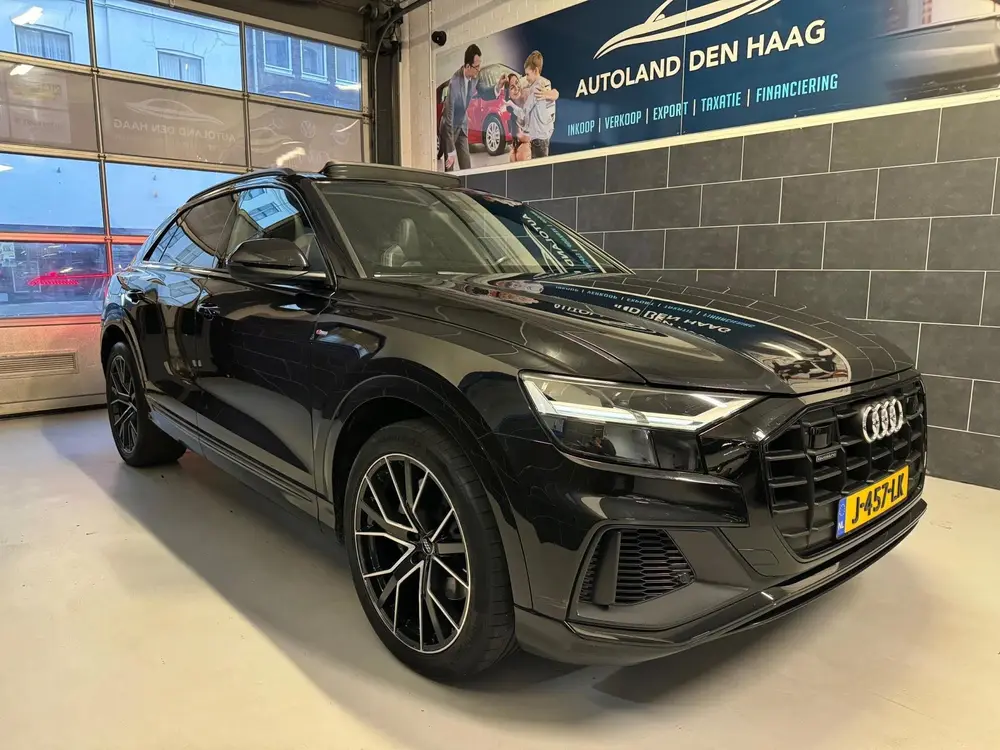 Audi Q8 55 TFSI Quattro S-line uit 2019, foto 11