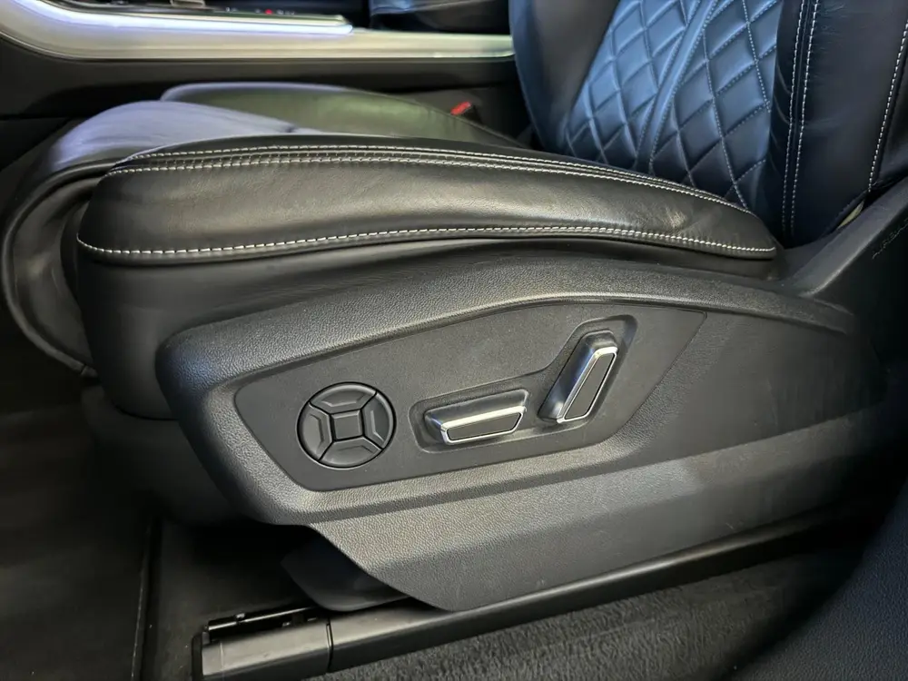 Audi Q8 55 TFSI Quattro S-line uit 2019, foto 14