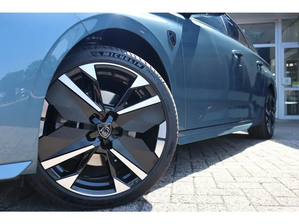 Peugeot 308 SW GT Hybrid 145PK e-DCS6 Automaat uit 2025, foto 12