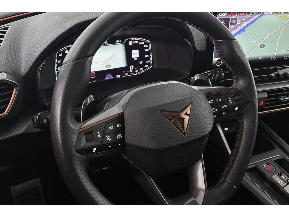 Cupra Leon 1.4 e-Hybrid Achteruitrijcamera 18" uit 2023, foto 11