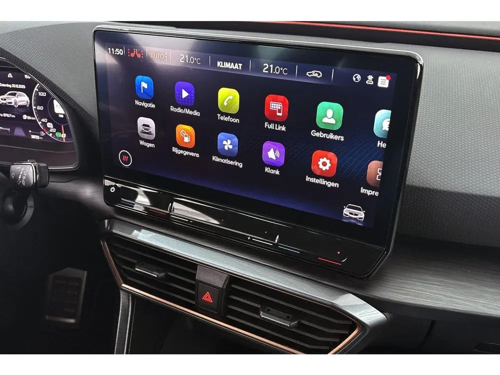 Cupra Leon 1.4 e-Hybrid Achteruitrijcamera 18" uit 2023, foto 12