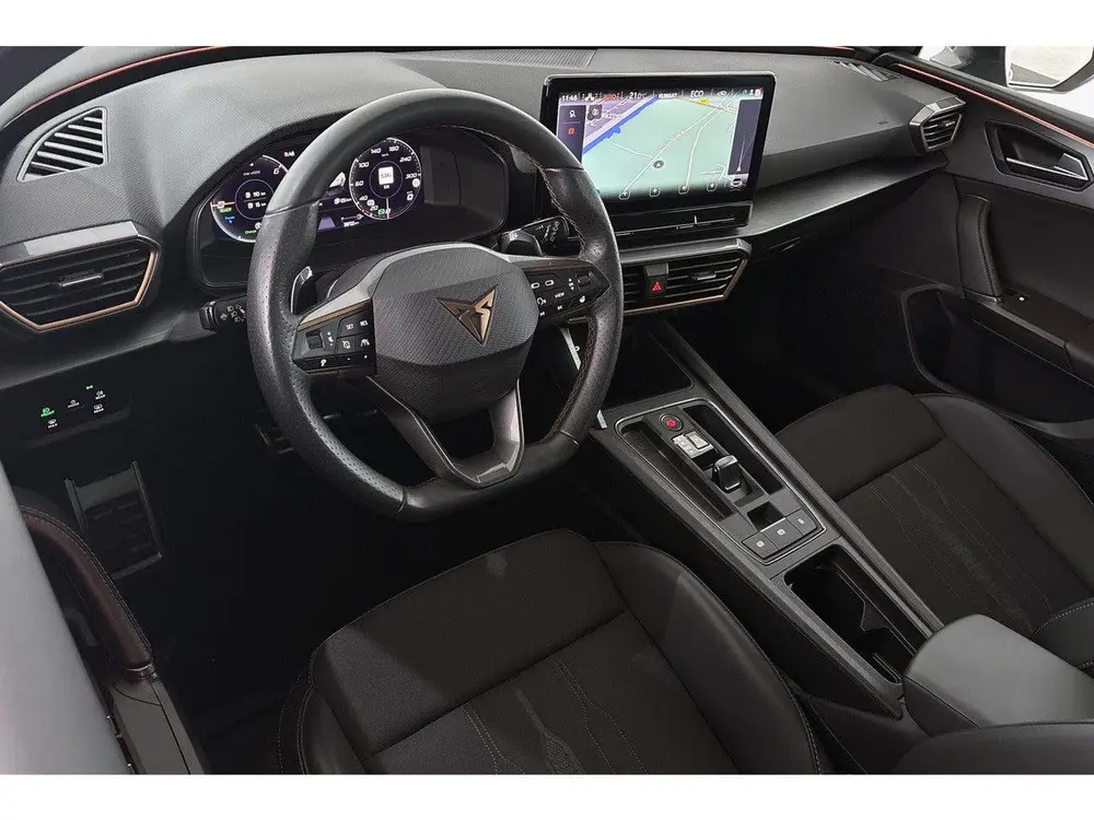 Cupra Leon 1.4 e-Hybrid Achteruitrijcamera 18" uit 2023, foto 5