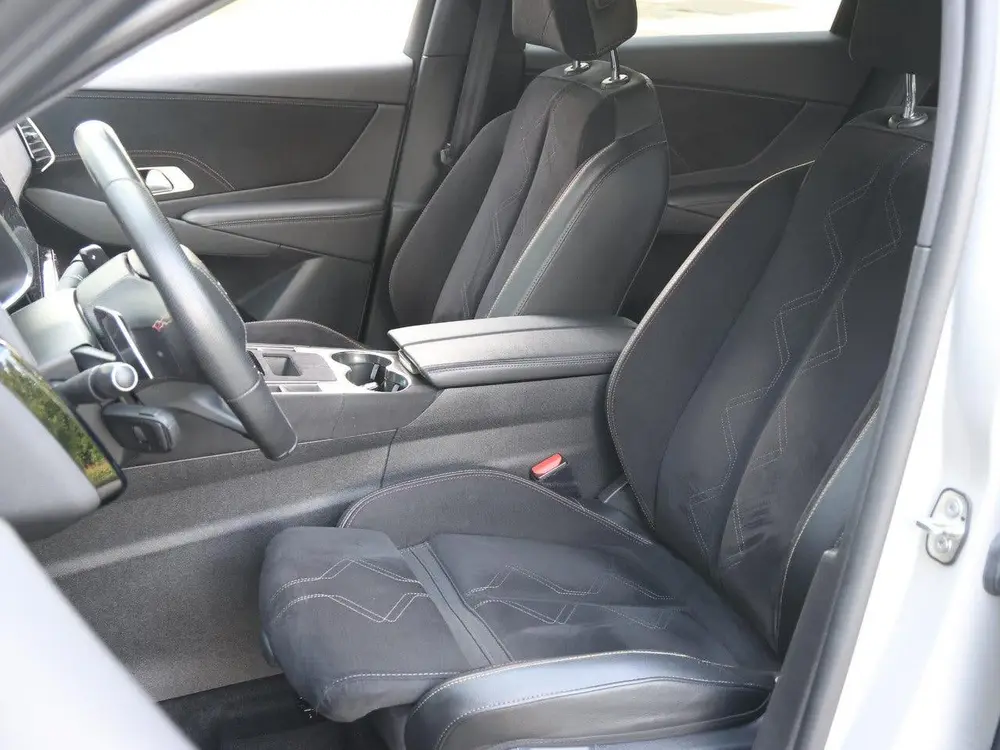 DS Automobiles DS 7 DS DS 7 E-Tense 225 Performance Line+ uit 2023, foto 14