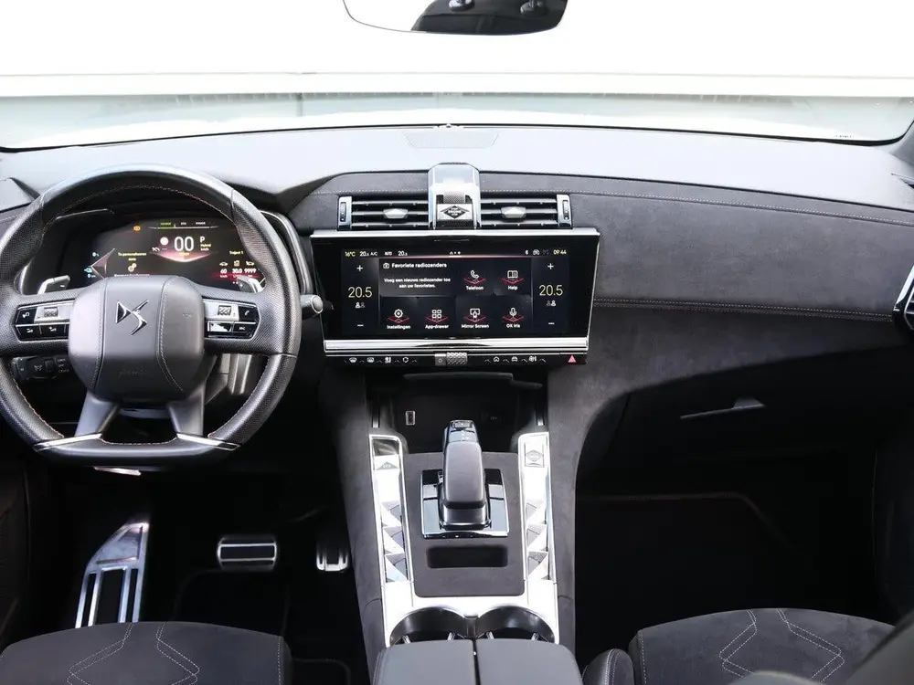 DS Automobiles DS 7 DS DS 7 E-Tense 225 Performance Line+ uit 2023, foto 15