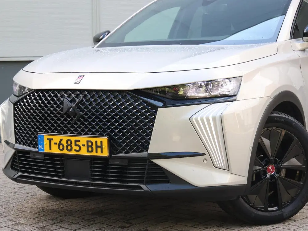 DS Automobiles DS 7 DS DS 7 E-Tense 225 Performance Line+ uit 2023, foto 7